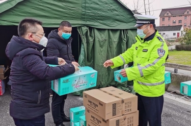 抗击疫情  122cc太阳集成游戏在行动