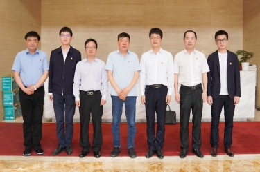 共青团嘉兴市委书记田凯一行莅临122cc太阳集成游戏纸业调研