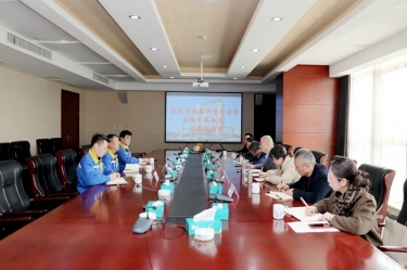 嘉兴市司法局党委委员、、、副局长蔡加龙一行莅临122cc太阳集成游戏纸业调研指导